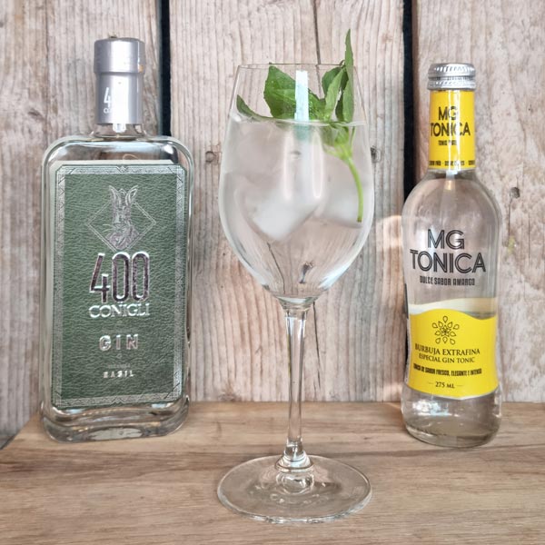 Basilikum Gin & Tonic