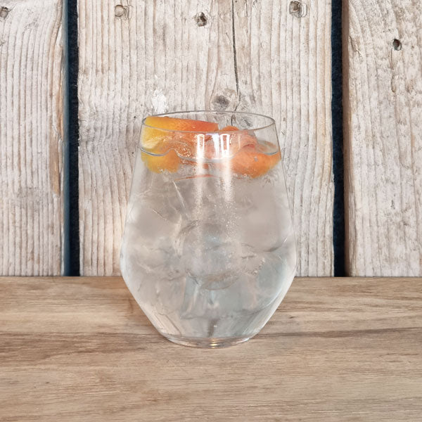 Bertha's Gin & Tonic i glas